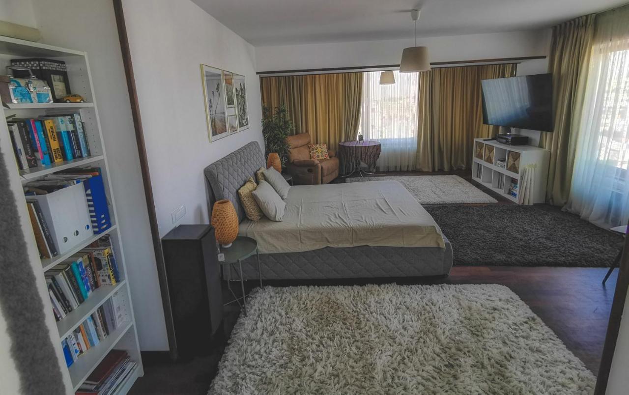 Apartment Downtown Penthouse With Fantastic Views *